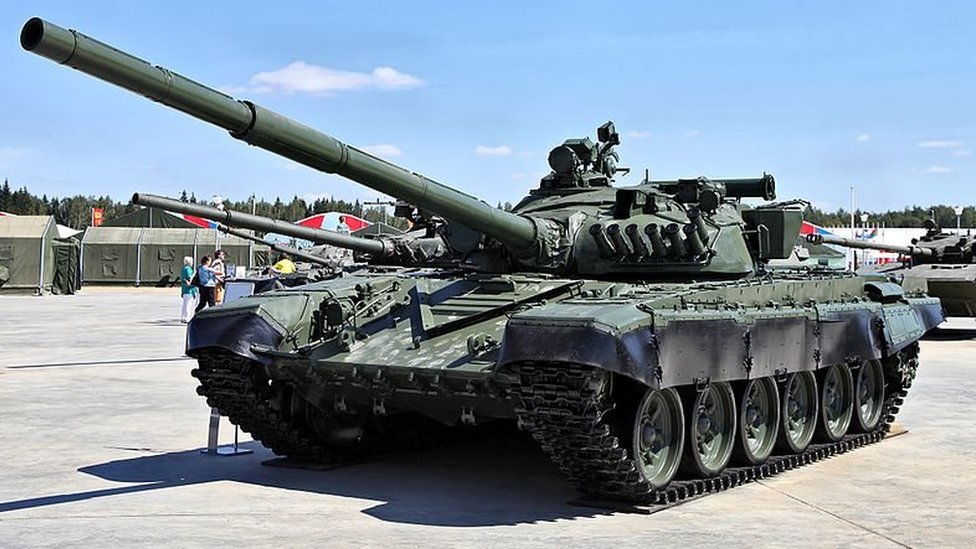 Tank P-12